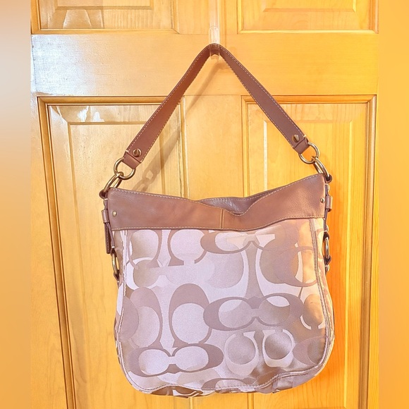 Coach Zoe Optic Signature Large Hobo Handbag Ex Cond FIRM RESERVED - Picture 6 of 11